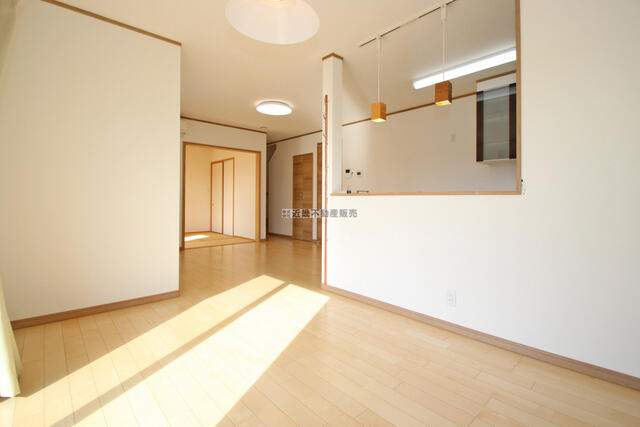 detached 三重県名張市美旗町中１番