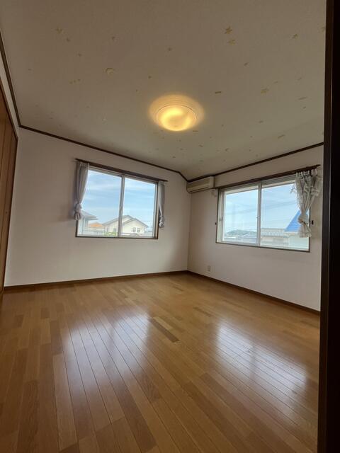 detached 三重県三重郡菰野町大字菰野 地図を見る