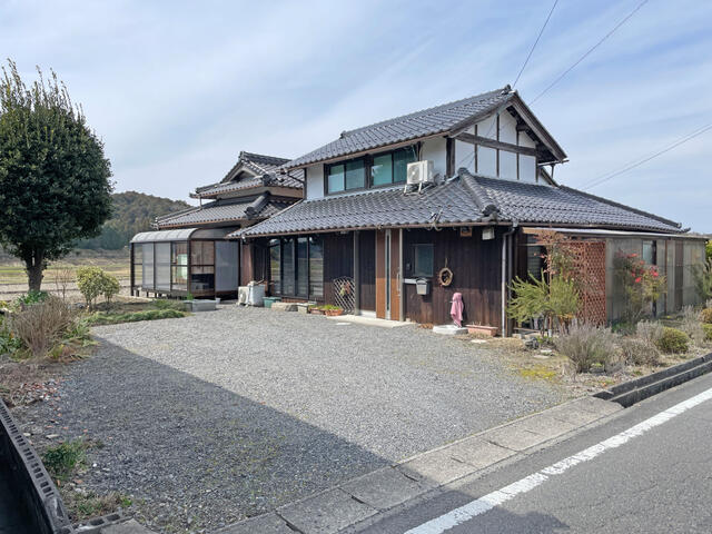 三重県伊賀市の一戸建て | 580万円 | 7DK | 378.81m² | Akiyama house finder