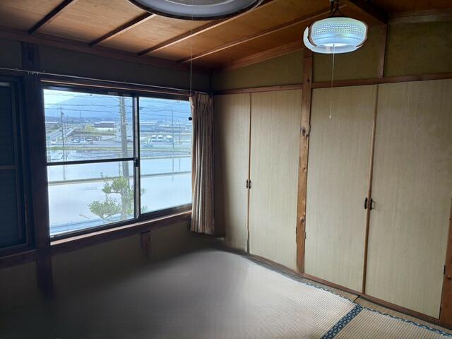 detached 三重県三重郡菰野町大字小島 地図を見る