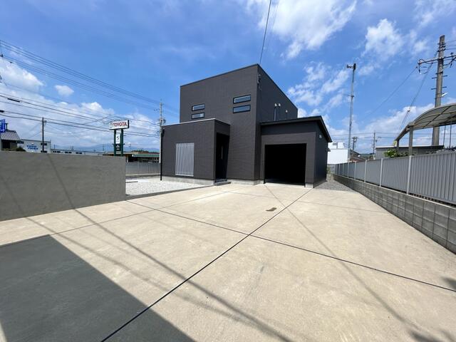 detached 三重県員弁郡東員町大字鳥取 地図を見る