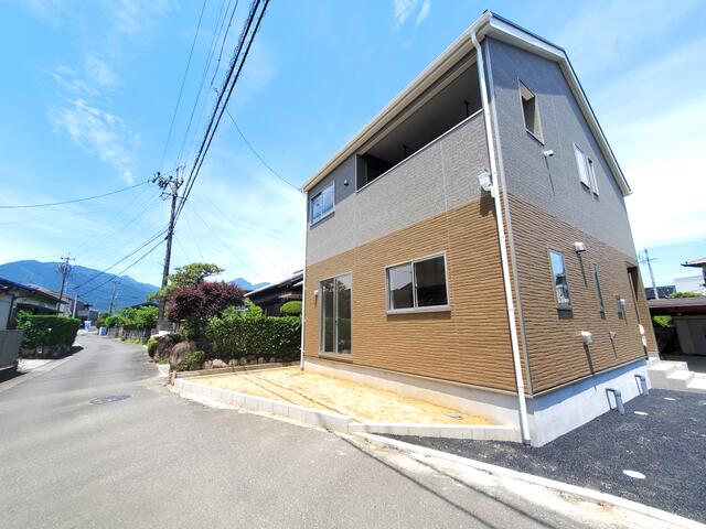 detached 三重県三重郡菰野町大字菰野 地図を見る