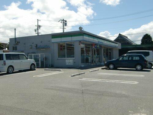 ファミリーマート 松阪射和町店 (776m)