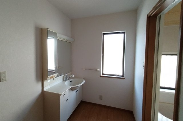 detached 滋賀県犬上郡甲良町大字下之郷 地図を見る