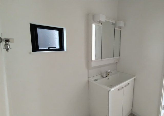 detached 滋賀県東近江市佐野町 地図を見る