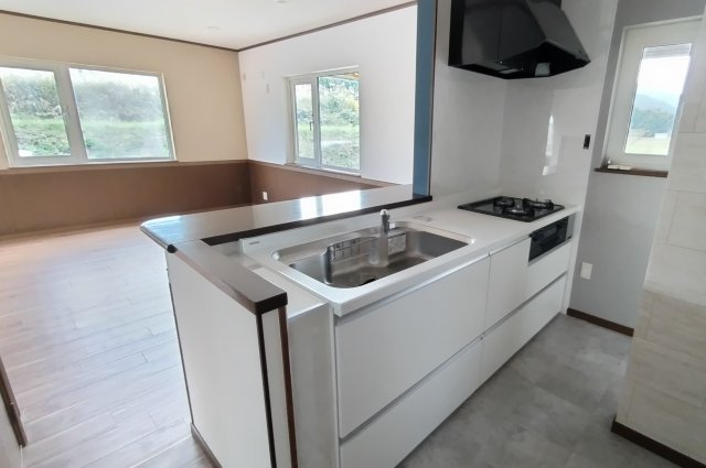 detached 滋賀県米原市柏原 地図を見る