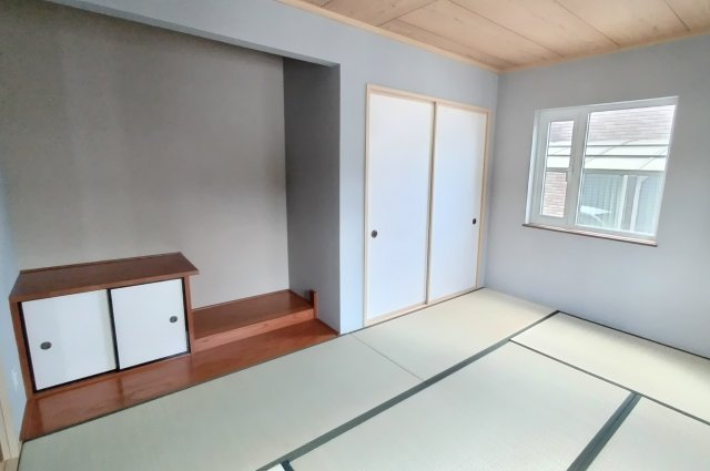 detached 滋賀県米原市柏原 地図を見る