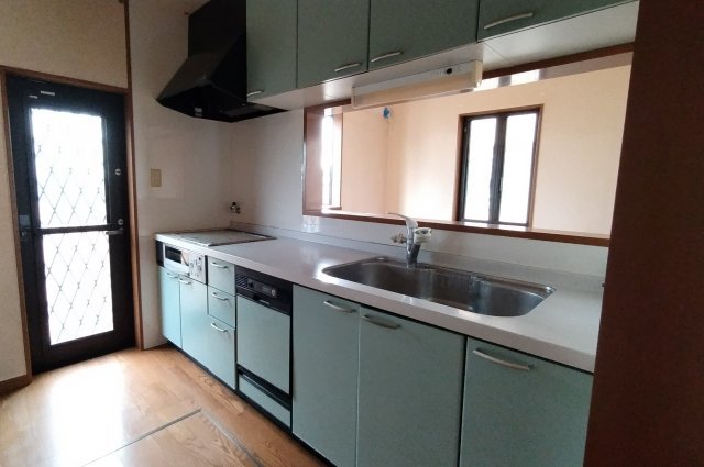 detached 滋賀県愛知郡愛荘町市 地図を見る