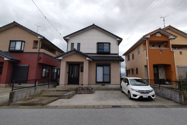 detached 滋賀県愛知郡愛荘町市 地図を見る