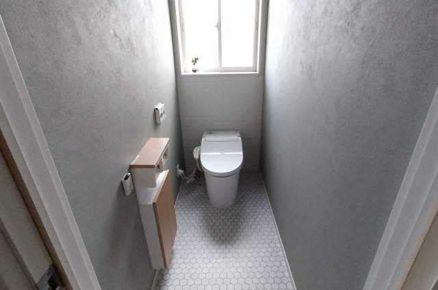 detached 滋賀県愛知郡愛荘町東出 地図を見る