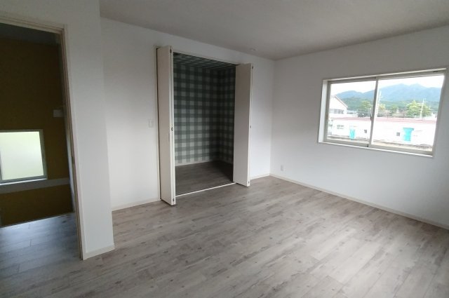 detached 滋賀県愛知郡愛荘町東出 地図を見る