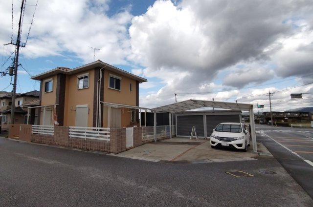 detached 滋賀県愛知郡愛荘町東出 地図を見る