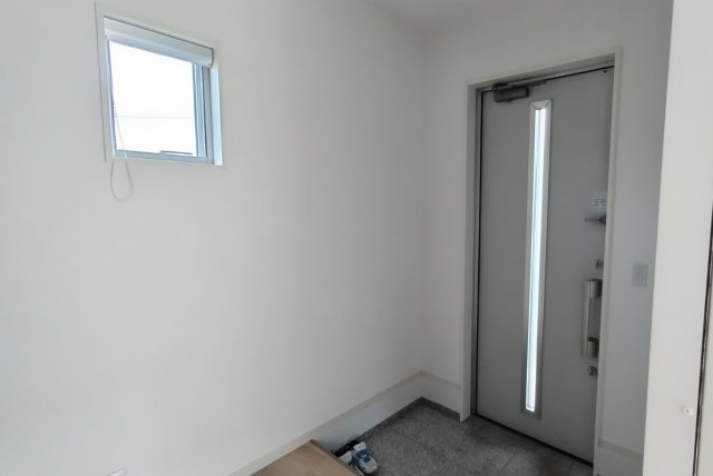 detached 滋賀県犬上郡甲良町大字尼子 地図を見る