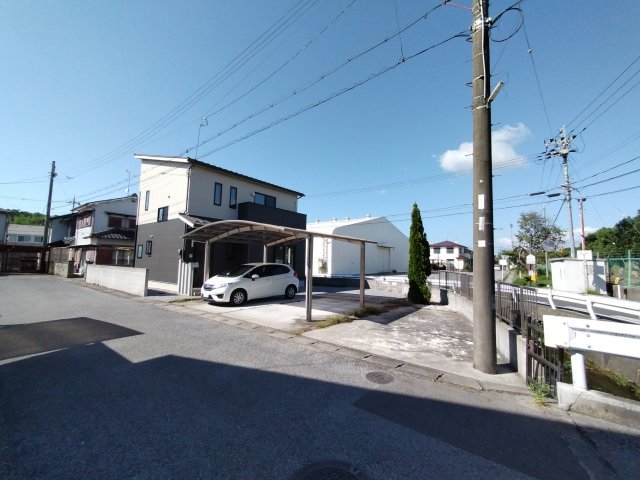 detached 滋賀県愛知郡愛荘町長野 地図を見る