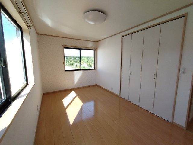 detached 滋賀県愛知郡愛荘町長野 地図を見る