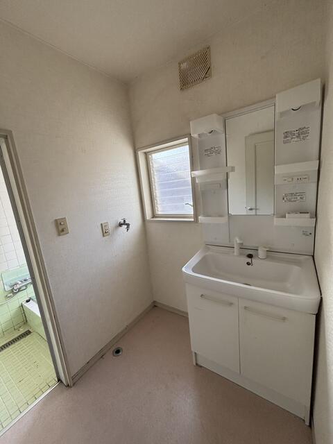 detached 滋賀県湖南市下田 地図を見る