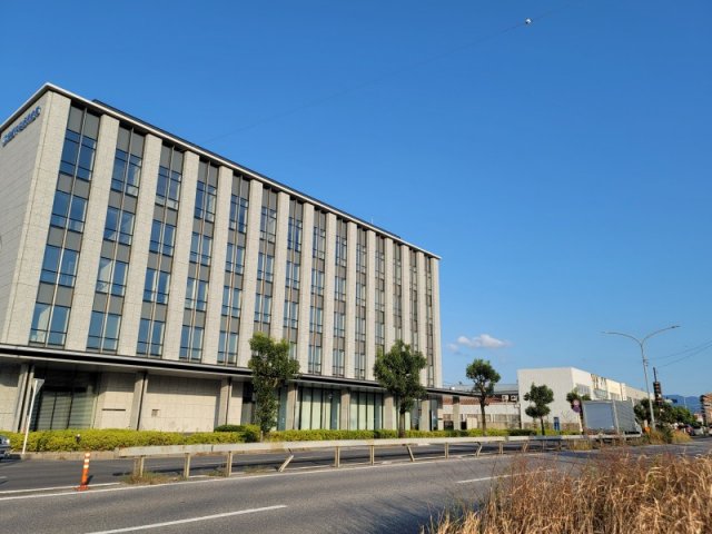 滋賀中央信用金庫彦根営業部 (188m)
