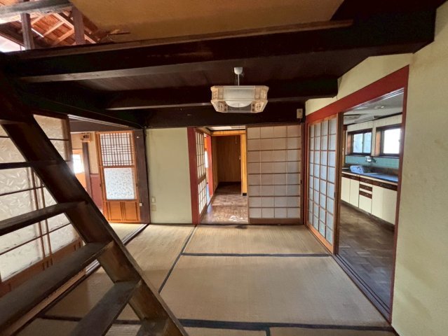 detached 滋賀県犬上郡多賀町大字大岡 地図を見る