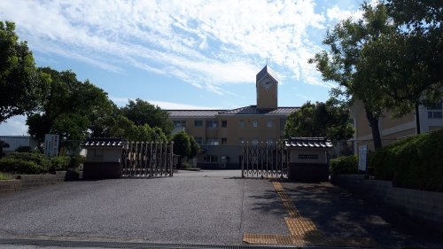 米原中学校 (943m)