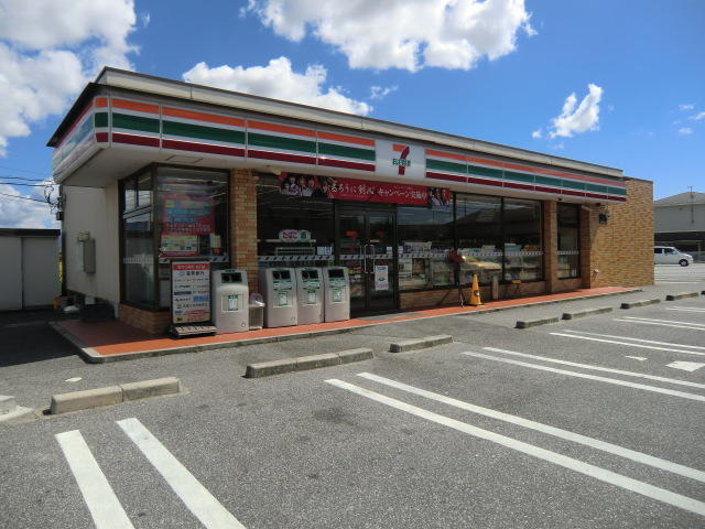 セブンイレブン愛知川豊満店 (448m)