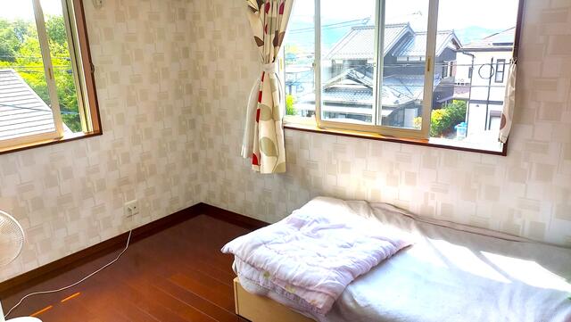 リビング以外の居室／２階洋室（６帖）／撮影日2025-08-29