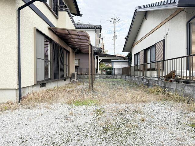 detached 滋賀県長浜市湖北町猫口 地図を見る