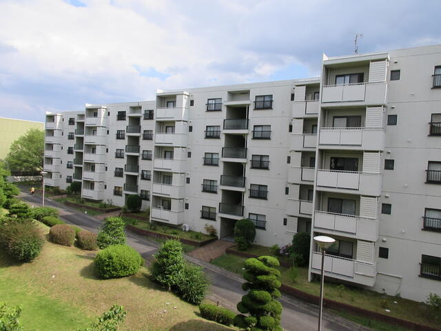 住戸からの眺望／忙しくても一日に一度は外の眺めを見ながらリラックスタイムを／撮影日2025-06-15