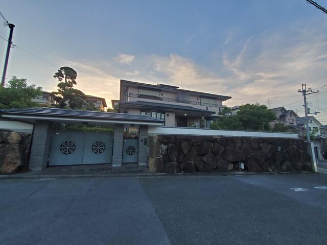 奈良県奈良市の一戸建て | 1.3億円 | 6LDK | 653.92m² | Akiyama house finder