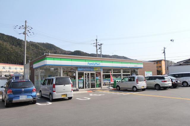 ファミリーマート亀岡曽我部町店 (461m)