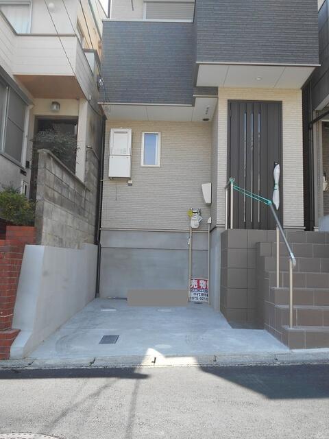 detached 京都府向日市物集女町出口 地図を見る