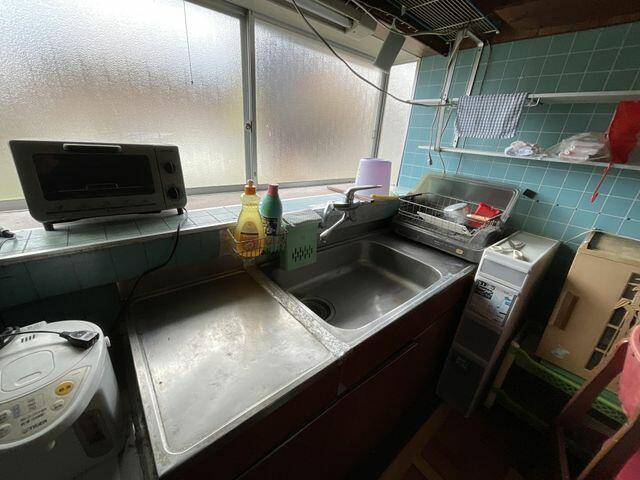 キッチン／作業台も十分なスペースがあるので、お料理の作業もはかどります