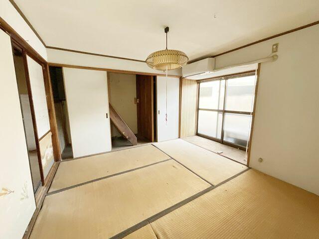リビング以外の居室／ほっと心が和む、やすらぎの和室です♪