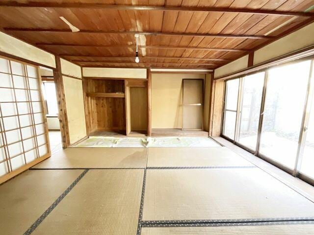 リビング以外の居室／来客時やお昼寝にも便利な、使い勝手の良い和室♪