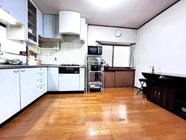 リビング／家具も設置しやすいダイニングキッチンです♪十分お食事ができる