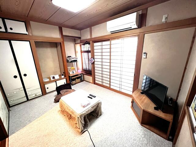 リビング以外の居室／和室６帖　押入れやバルコニーもあります♪