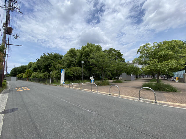 八戸の里公園 (693m)