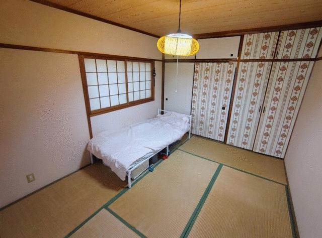 リビング以外の居室／※小物、家具等はＡＩ合成により消去しています。