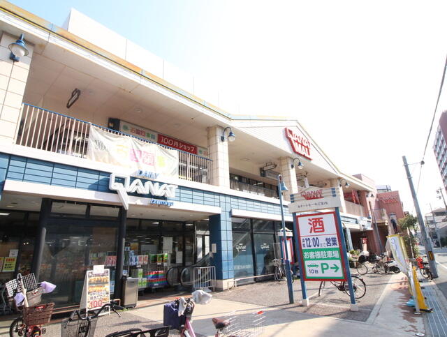 デイリーカナートイズミヤ桑津店 (550m)