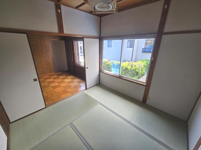 detached 大阪府茨木市沢良宜浜１丁目 地図を見る