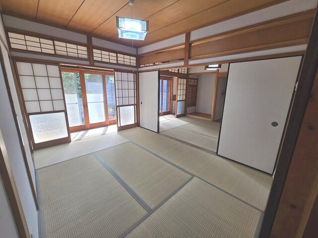 detached 大阪府茨木市沢良宜浜１丁目 地図を見る