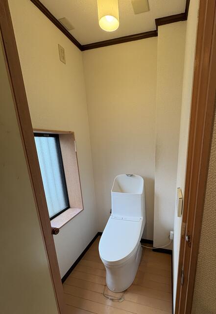 トイレ／１階のトイレです　室内、丁寧にお使いです♪