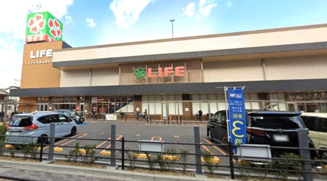 ライフ守口滝井店 (587m)