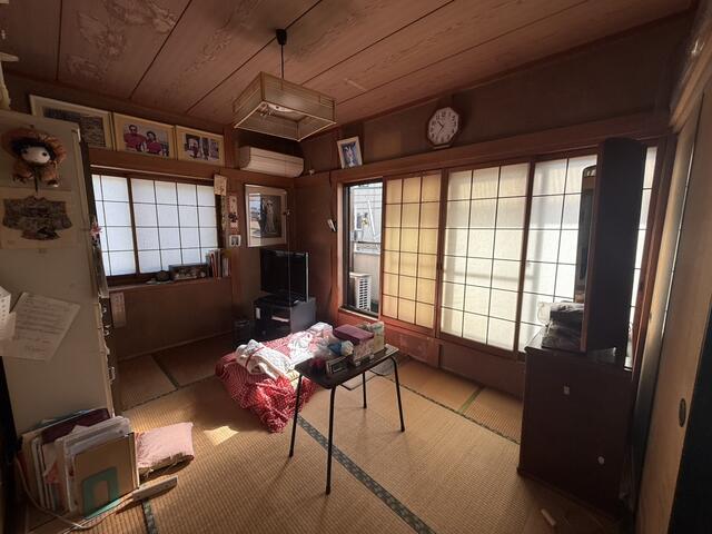 リビング以外の居室／３階南東側和室です！