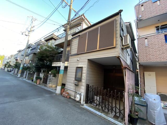 現地（外観）／北西側から見た外観！家族の物語が動き出す場所