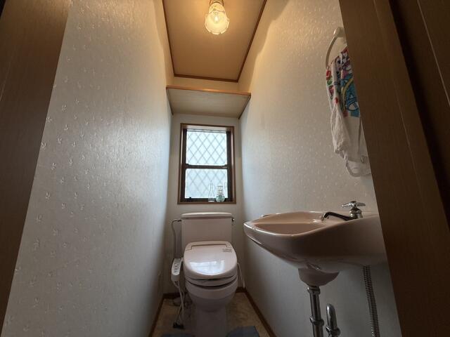 トイレ／トイレは１階にも２階にも手洗いついてます！