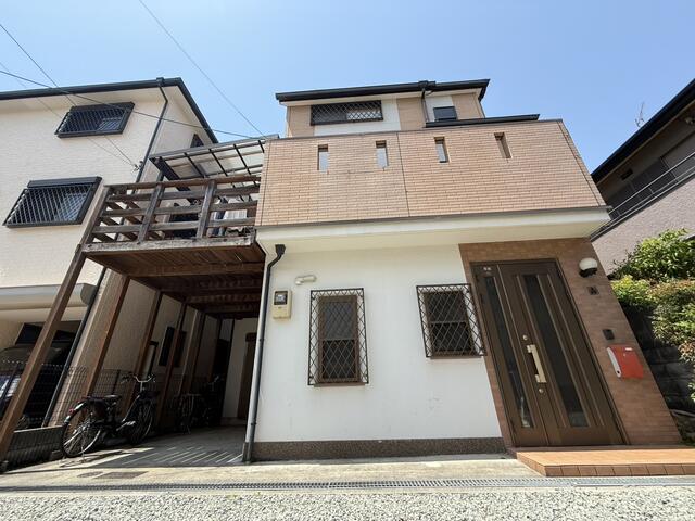 現地（外観）／東側から見た外観です！