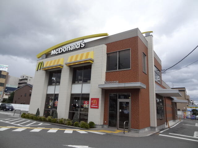 マクドナルド１号線守口店 (350m)