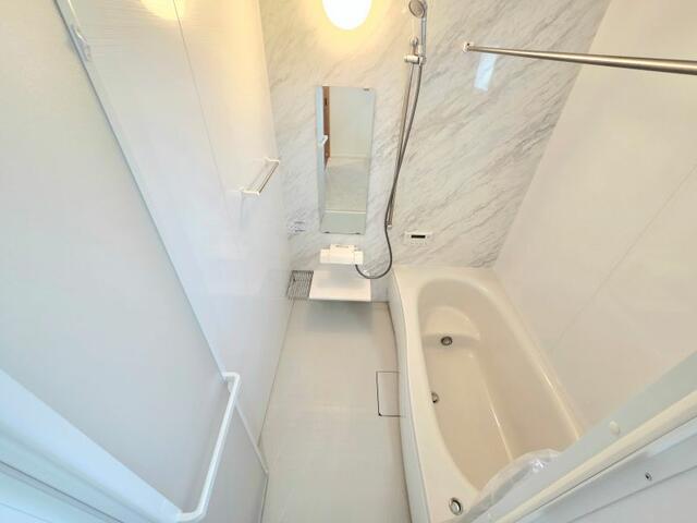 浴室／追い焚き機能付きの１坪タイプ、足を伸ばして入浴可能。　ゆった／撮影日2025-06-20