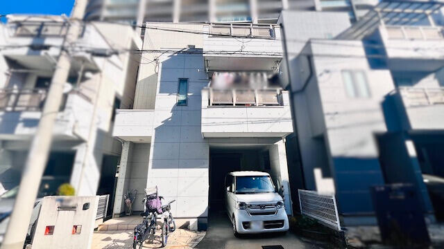 現地（外観）／流行に左右されず、将来にわたって価値が継続する「上質」な佇ま