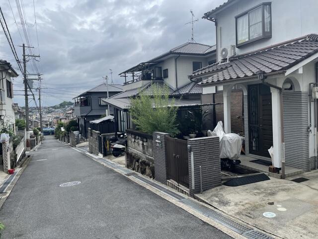 現地（外観）／全面道路：南側　公道約４．０ｍ